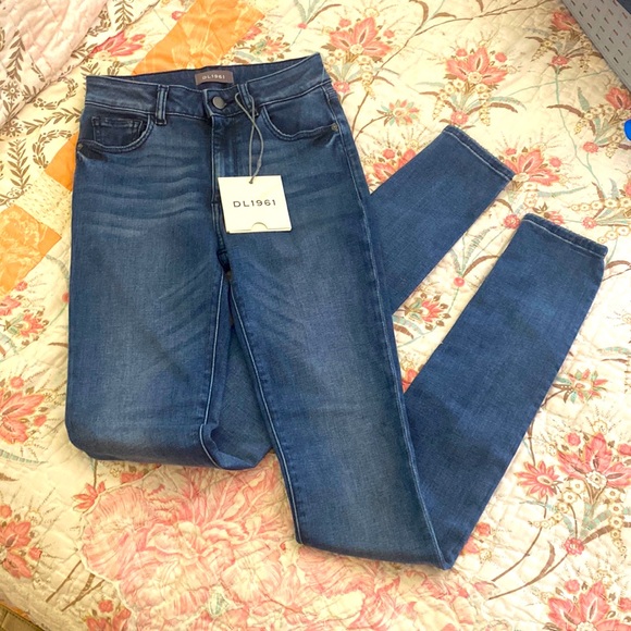 DL1961 - Florence Skinny in Bates Denim Jeans NWT - Picture 5 of 15
